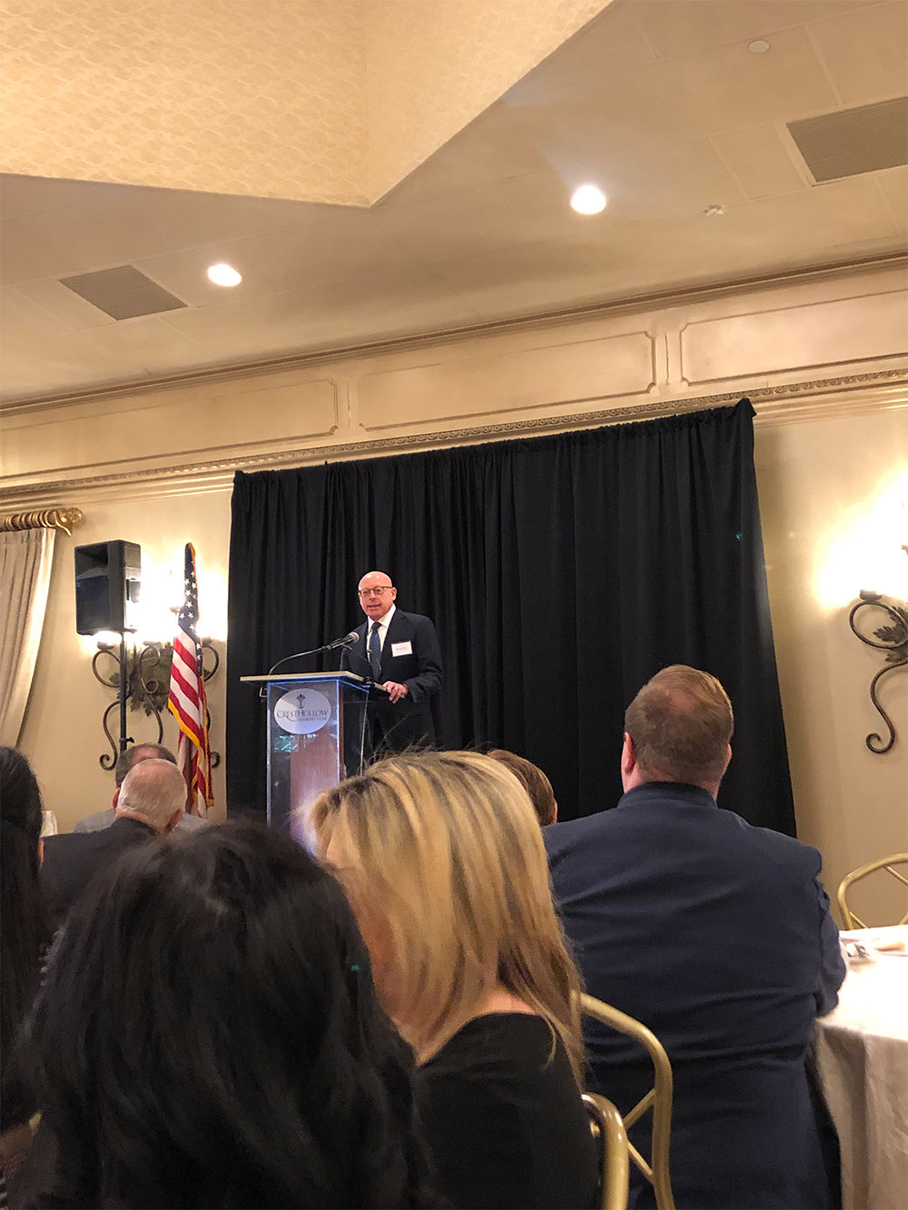 Michael Sahn presenting at the 2019 Innovator of the Year Awards Ceremony